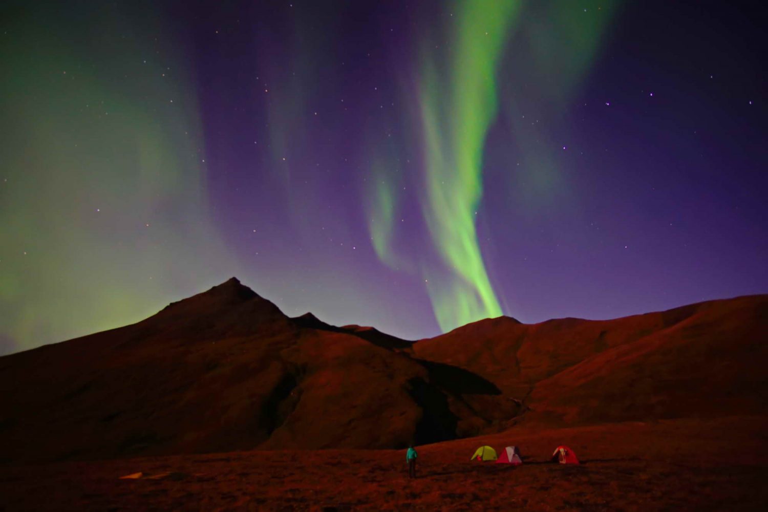 Aurora-borealis-Backpacking-in-the-Ogilvie-Mountains-Yukon