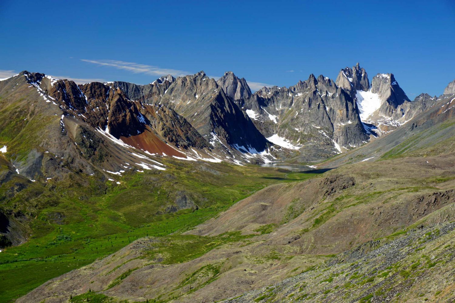 Tombstone-mount-monolith-grizzly-lake-viewpoint-yukon