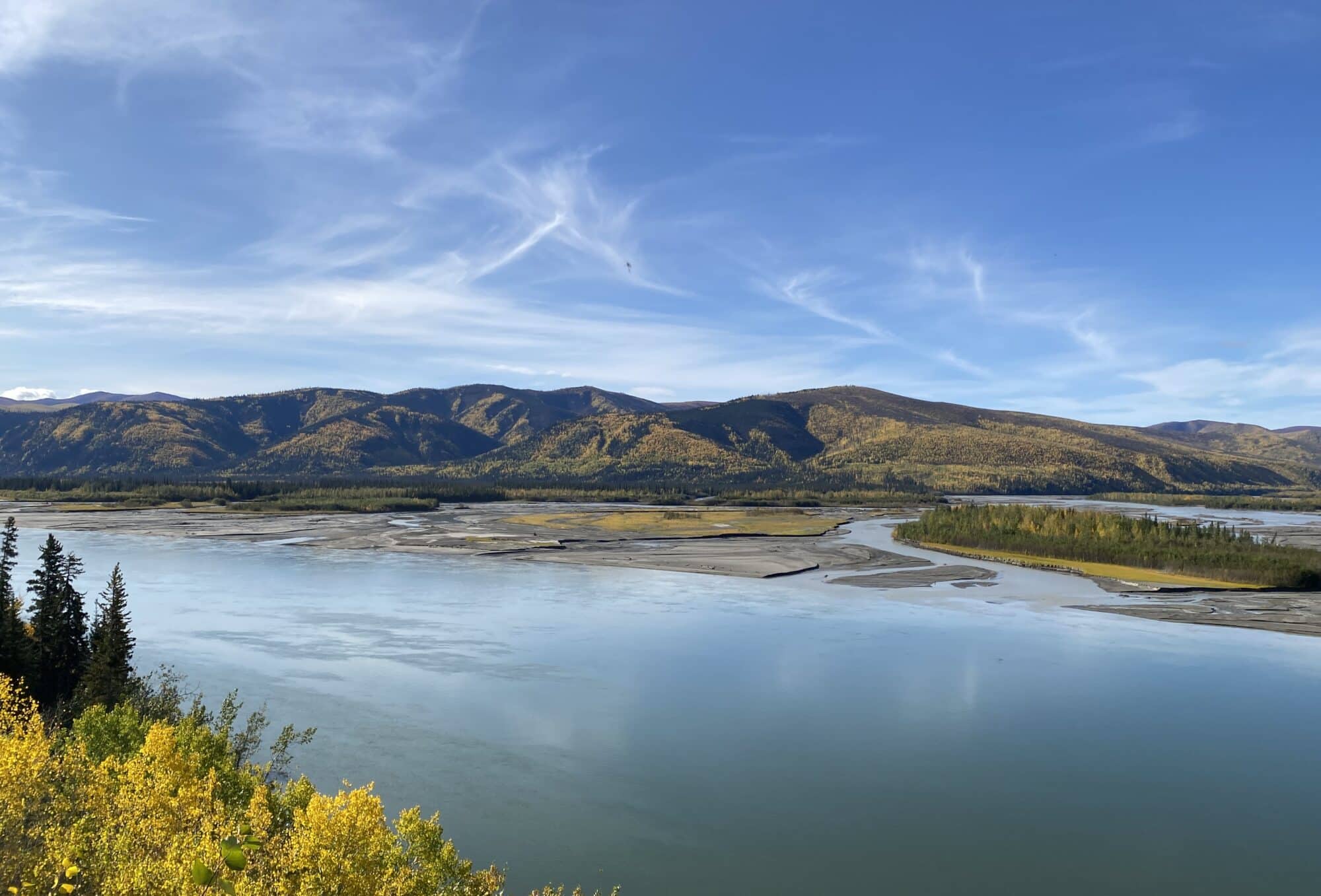 13-days canoeing tour on the Yukon River to Dawson City